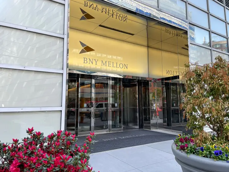 Northern Trust shares jump on report of BNY merger interest