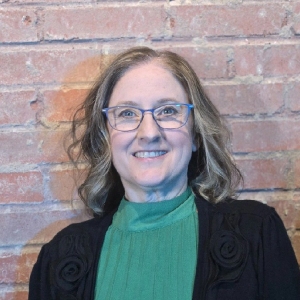 Christi Burkhardt headshot
